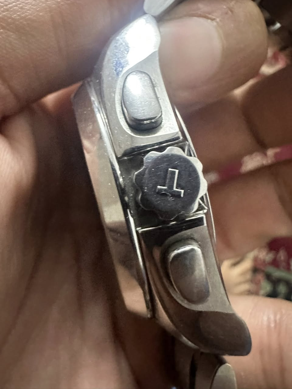 تيسوت قطر ٤٨ كرونو كراف اوبن باگ كيس
سير حديد. 
نضافة ممتازة 
اصدار ٢٠١٦
كرونوكراف 
ست اميال نضام جدا معقد 

للتواصل 
***********
