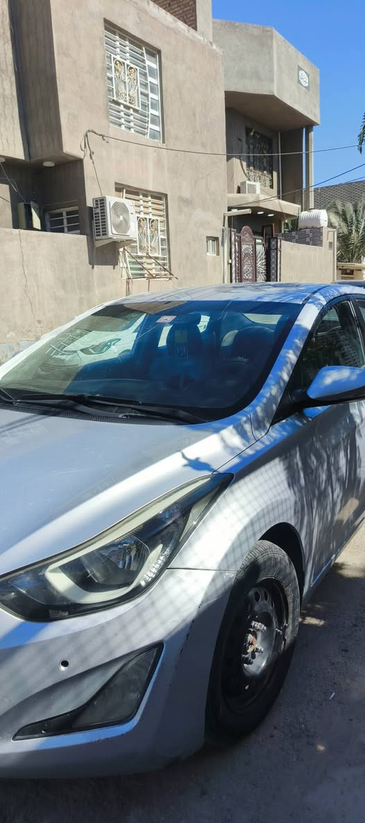 سلام عليكم سياره نـوع النترا مديل 15 خليجي ما بيها ضربه فقط بارد  تحكم ستيرن محرك 1.6 مكينة كير حداديه تبريد كفاله السعـࢪ 109 وبيها مجال للطيبن الاستفسار اكثر
 ***********
