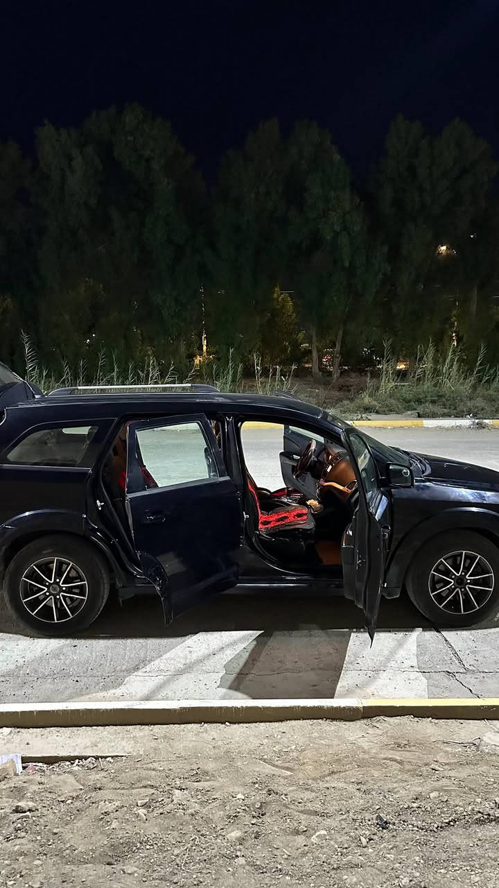 السلام عليكم دوج جورني للبيع او مراوس موديل 15ذي قار 4سلندر 7راكب 3قطع تبريد تبديل بنيد وجاملغ ايمن امامي و بل عراق جاملغ أيسر اثر ستوته وموجود الأصلي سيارة جاهزه من الدعاية لدعاميه مغلفه كشنات تخم تاير منظومه زنون مكانها ذي قار قضاء الدواية السعر 105الاتصال ***********,,***********
