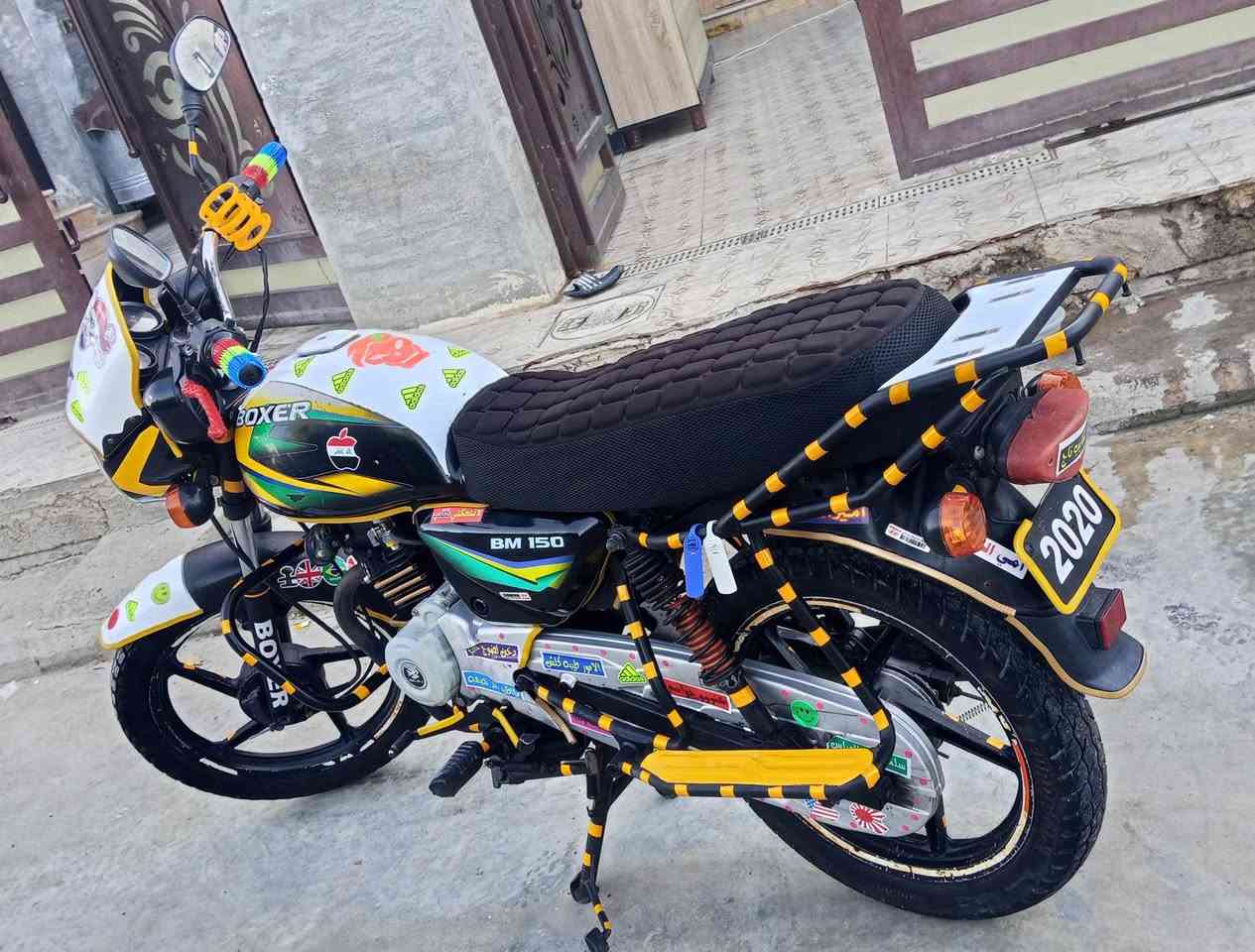 السلام عليكم دراجه بوكسر للبيع موديل 20دراجه مكفوله كفاله عامه وراق كامله شرط الترقيم سعر900 وبيهه مجال مكان ديالى بعقوبه تقاطع الساده استفسار عل هاذا الرقم ***********
