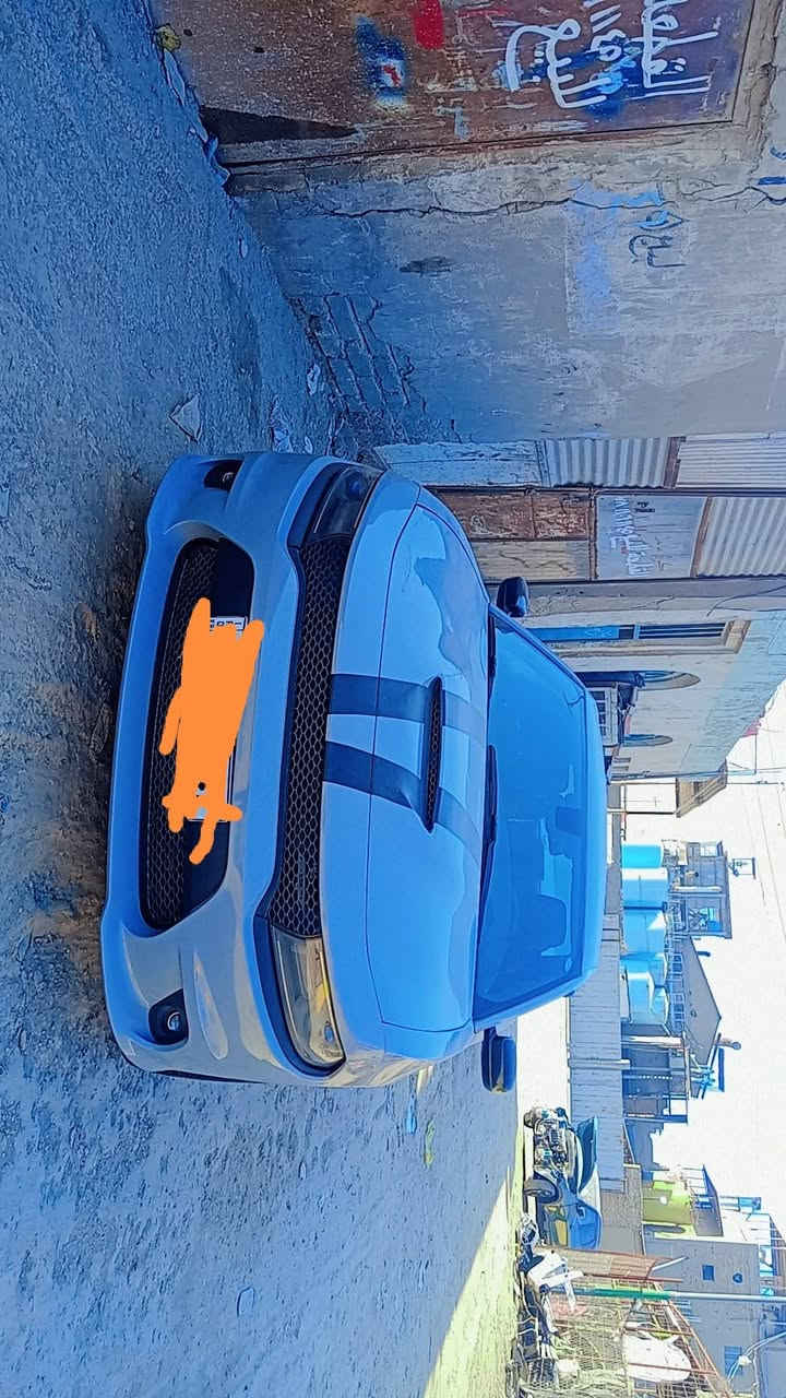 سلام عليكم جارجر موديل 2021 رقم أربيل بيه اربع قطع صبغ وبيه فخذه مبدلي اليسري *********** السعر 175 وبيه مجال قليل
