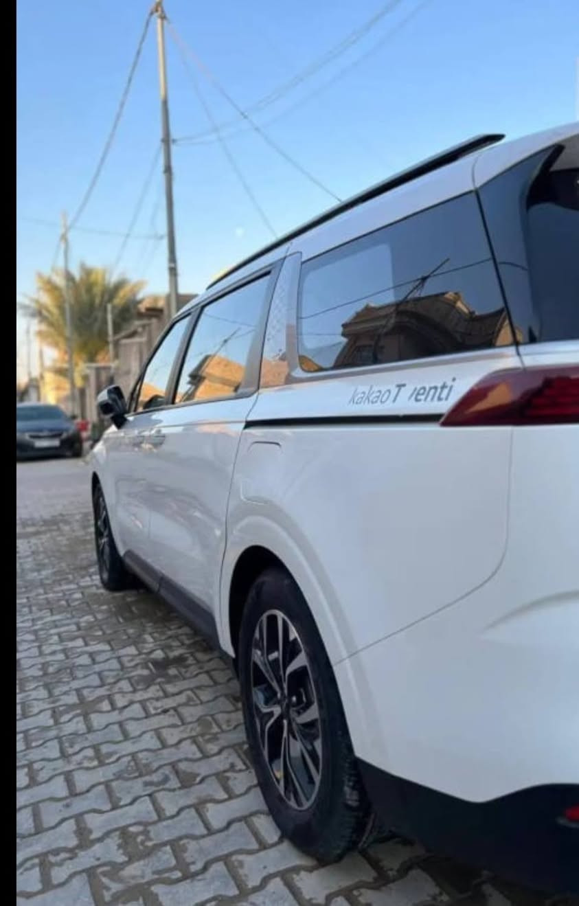 كرنفال 2023 خطين غاز بانزين.. للبيع  فقط 
‏V6 ستة سلندر رقم بغداد خصوصي
ماشية 90 الف كيلو حقيقي 
السيارة وارد كوري كفالة ماعدا قبق الجنطة سونار موجود 
المواصفات 👇
بصمة أبواب شاشة كبيره متصل تحديد مسار كشنات جلد
بصمات 2 لد نهاري حساسات لاياتات العالي بيبان كهرباء رادار  لايتات لد  مانع تصادم هند بريك بصمه  مراقبة نعاس السايق وضعيات قياده 4 سبورت إيكو نورمال سمارت 
مثبت سرعه تحكم ستيرن عدد الركاب 9 راكب VİP 
السعر 255. $.          *********** مكاني أربيل
