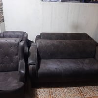 تخم للبيع ٨ مقاعد سعرة ١٥٠ الف وبيه مجال مابي كسر ٠٧٩٠٣٦٠٤٥٤٦