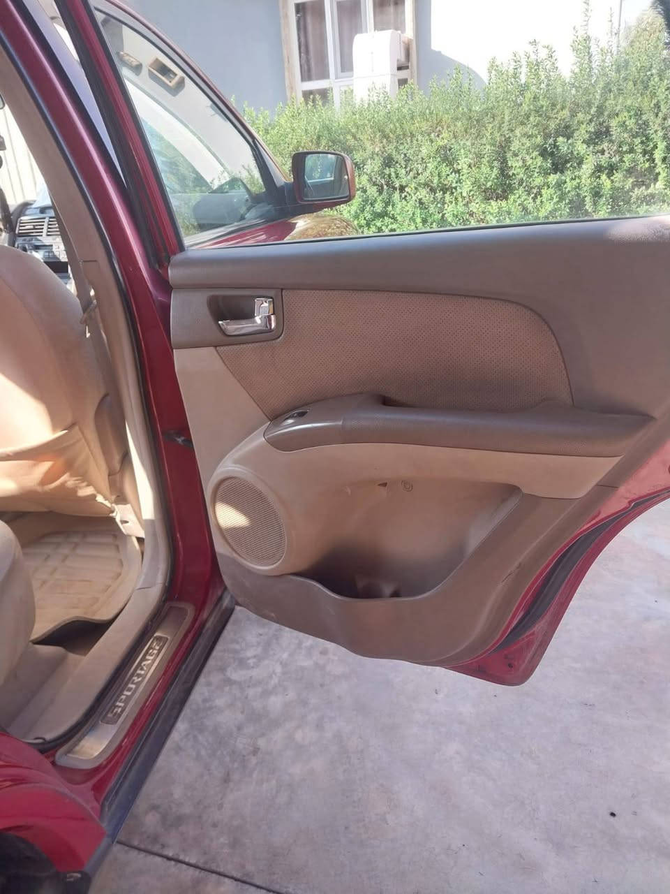 السلام عليكم سياره كيا سبورتج موديل 2008 وارد خليجي كلين مكفوله من الضربه والصبغ سنويه 2027 العنوان صلاح الدين بيجي السعر 130$
***********
