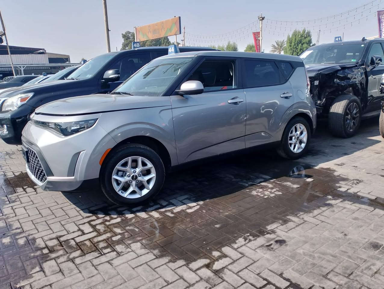 السلام عليكم
 كيا صول2025 
سياره فول مصفوله رادار حساسات نقطه عمياء
مصلحه وكامله مرقمه شهداء ميسان
سياره ماماشيه السعر 160 وبيها مجال 
للاستفسار/‭0771 992 1530‬
