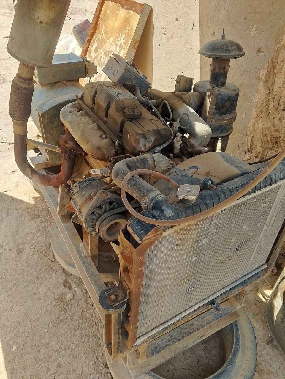 السلام عليكم 
محل بنجر للبيع
 مع إطارات سكن الماني مشكل العدد(750)اطار مع (100)ويل حديد مع زيوت مع جهاز بلنس مع خالعه عدد2 
ماطور هواء كهرباء وبانزين جهاز قياس ضغط الهواء كهربائي جكات عربانه عدد2
 اوفيس داخل المحل مع سبلت +ثلاجه
مولد 15k محرك كيه +2خط كهرباء 
الاستفسار ***********
