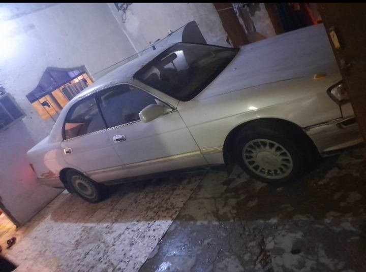 بطة للبيع م٩٤ مكفولة كصه ونقل كير ومكينه بدلتهم كصه وحداديتها هستوني سويتها وكملتها بيها فقط خويس بأطراف القمارة السعر ٣٠ الرقم ***********
