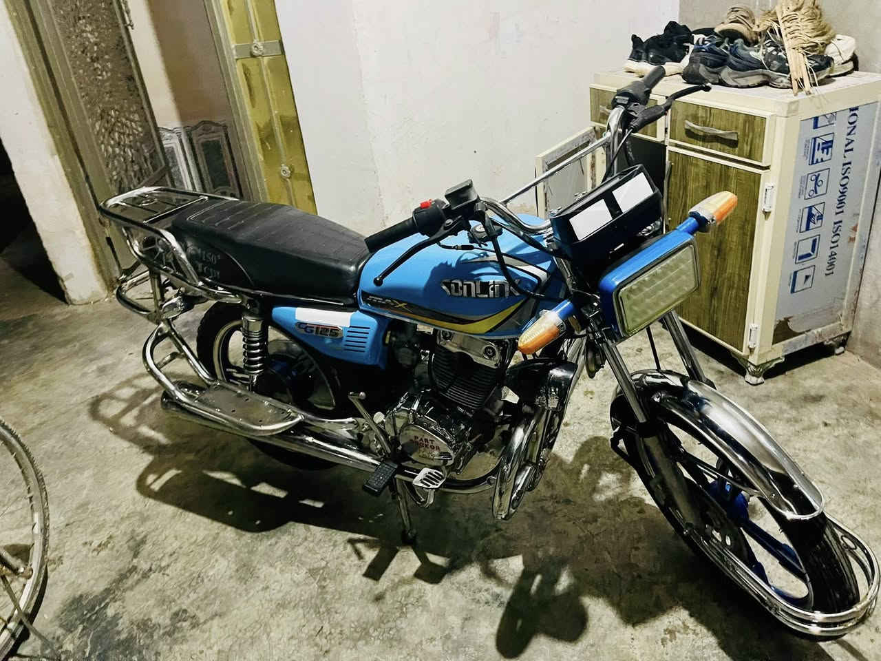 دراجة للبيع موديل ٢٢نضيف وكلشي شغال من كهربائيات وسلف


**إذا كنت صاحب هذا الإعلان وتريد حذفه لأي سبب، رجاءا أرسل رسالة إلى الدعم الفني**