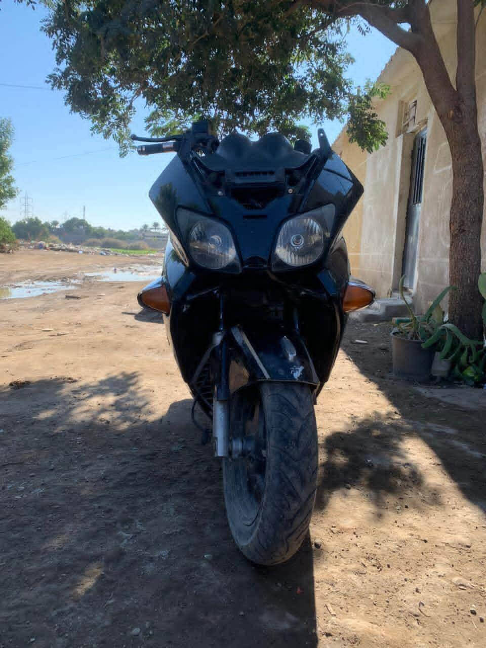 سلام عليكم عندي فورزه ٠٦دراجه نضيفه ريده ٦٠٠‏‪***********‬‏
