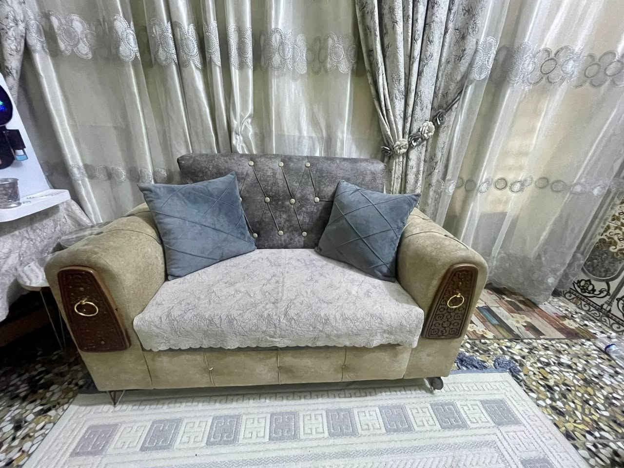 السلام عليكم تخم مستعمل السعر ٢٥٠ ألف العنوان البلديات  ***********
