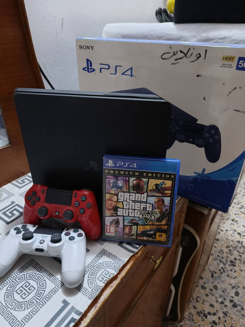 بلي 4 سلم تحديث 13.50 اونلاين جهاز جدا نظيف لوك ستيكر لا مفتوح ولا مصلح و كلشي شغال بي العدسة و محرك الاقراص و المنافذ كلها تمام استعمال نظيف الكارتونة مالتة ويا و كيبلات التشغيل و كيبل الشحن ويا و و جوستكين واحد اصلي و واحد تجاري ثنينهن شغالات بدون اي مشاكل و ويا قرص gta الجهاز نظيف بمعنى الكلمة 
السعر 325 و بي مجال 
المكان نجف
الشراي يتواصل على الرقم واتساب
***********

