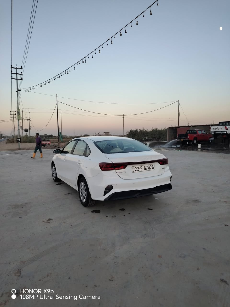 السلام عليكم
‏‎كيا سيراتو موديل 2023 ماشية 55 الف  رقم اربيل الدولي 

مكفولة من الضربة والبارد والصبغ 

‏‎المواصفات ✅

‏‎محرك 1600

‏‎داخل لونين 

‏‎تحكم ستيرن جهتين 

تبريد ثلج 

‏‎تبريد امامي خلفي

‏‎كاميرا 🎥 خلفية 

‏‎حساس خلفي 

‏‎لد امامي 

‏‎كشاف ضباب خلفي 

‏‎هاتف ☎️/***********
