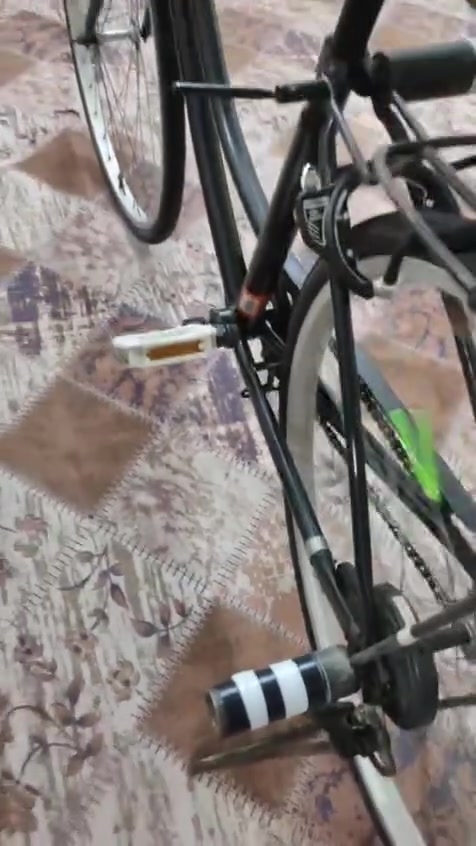 بايسكل اوفيج 🚴‍♂️
كفالة عامة من الويل للويل 

غراض كاملة 

السعر 🔥🔥130وبي مجال 

المكان كربلاء حي العامل المنطقة الثانية مقابيل العمارة الحمرة
للتواصل واتساب فقط  
الرقم ***********
