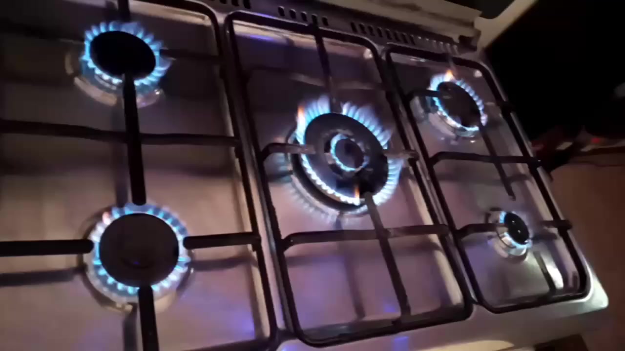 طباخ نضيف شغال ١٥٠ وبيه مجال للشراي مدينه الصدر شارع الداخل


**إذا كنت صاحب هذا الإعلان وتريد حذفه لأي سبب، رجاءا أرسل رسالة إلى الدعم الفني**