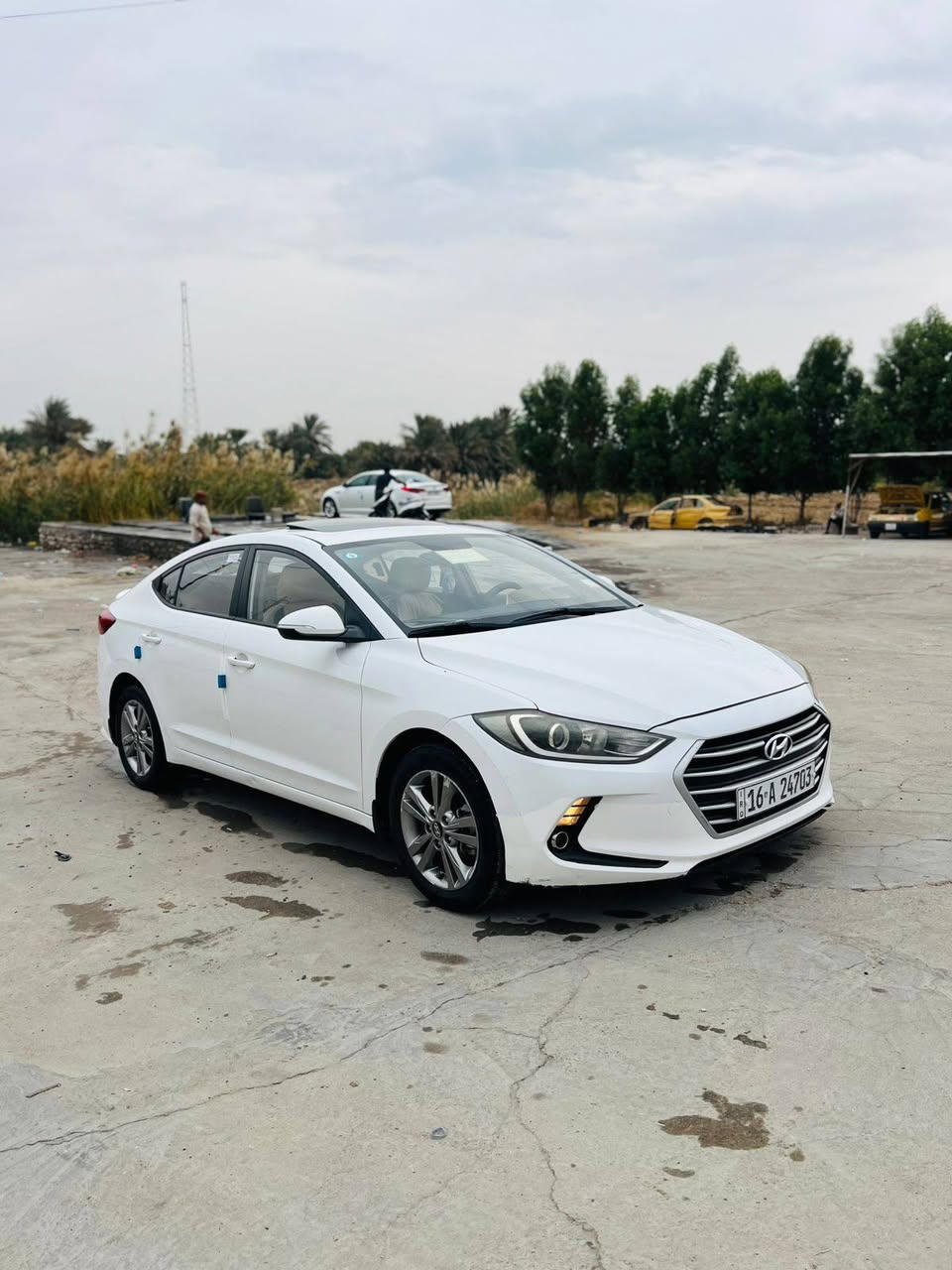 سلام عليكم      
لبيع النتره ٢٠١٧ خليجي ماشيه ١٩٠  رقم قادسيه انكليزي
مداور ثاني يوم مكينه 2000 الفين مفتوح القبق والكيس
شرط لا تنقيص ولا تبخير بيه بارد موضح بل سونار باب السايق وباقي كفاله عامه سياره جديده بمعنى الكلمه
مكاني سماوه سعر ١٤٣ وبيه مجال بسيط ***********
*********** بيع نقد فقط
