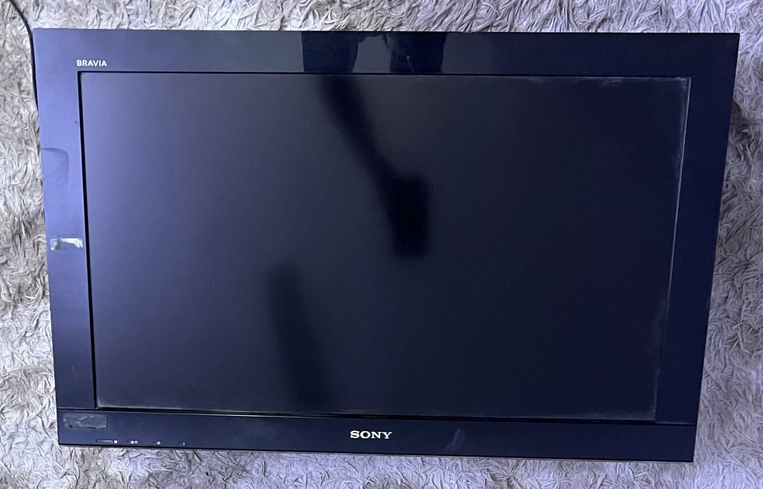 السلام عليكم تلفزيونات للبيع سعر مناسب جداً للاستفسار ***********
