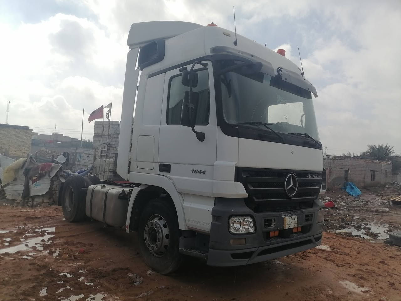 سلام عليكم للبيع اكتروز موديل ٢٠٠٤ السياره مكفوله كفاله عامه رقم بابل السياره فول مواصفات كامره حساس رتايدرصوبه مكينه ٤٤ رقمي *********** مكاني ديوانيه
