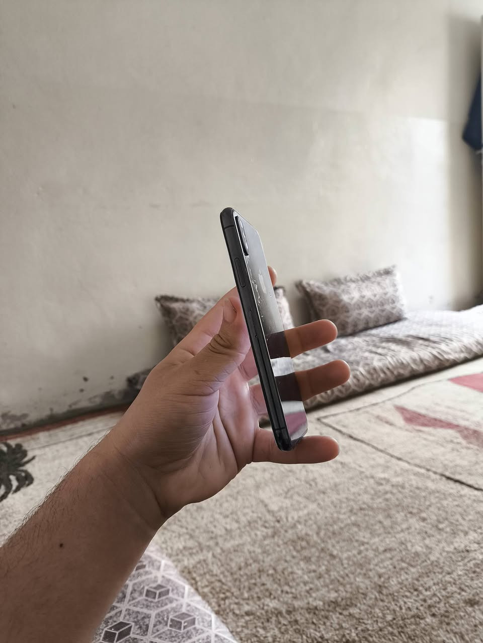 ايفون X (اكس)
🔹 الذاكرة: 64GB
🔹 البطارية: 100% (مستبدل أصلي)
🔹 الجهاز شغال بالكامل بدون أي مشاكل
المواصفات:
📸 الكاميرات شغّالة وتصويرها كلش حلو
📶 تك سيم شغّال طبيعي
🔊 الصوت واضح ويشتغل طبيعي
📳 الهزازات شغّالة بدون مشاكل
👤 فيس آيدي شغّال
ملاحظة:
الشاشة مستبدلة، ألوانها حلوة وواضحة
الجهاز مال بيت (نظيف)
تاخذه شرط
💰 السعر: 110 ألف
📍 الموقع: موصل – أيسر
📞 التواصل: خاص أو اتصال مباشر
***********
