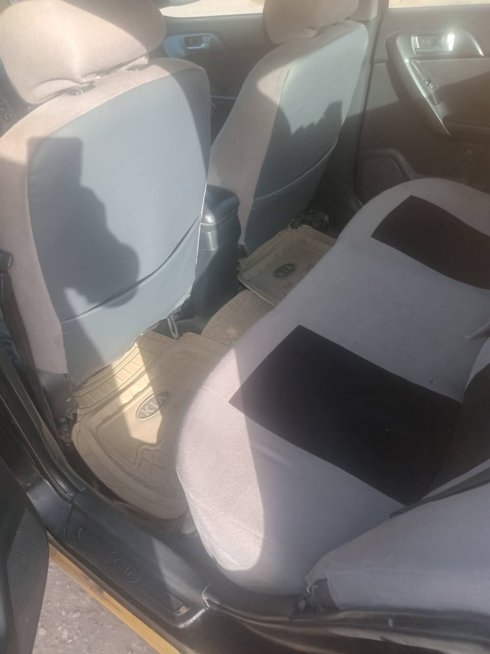 فورتي 2010 رقم ديالى حادثه ربع من الباب الخلفي والجاملغ الخلفي تبديل الجاملغ الأمامي بدون دواخل مكينه كير تبريد كفاله صدر 50 بل 100العنوان بابل الاسكندريه مجمع حطين السعر 80وبيه مجال ***********
