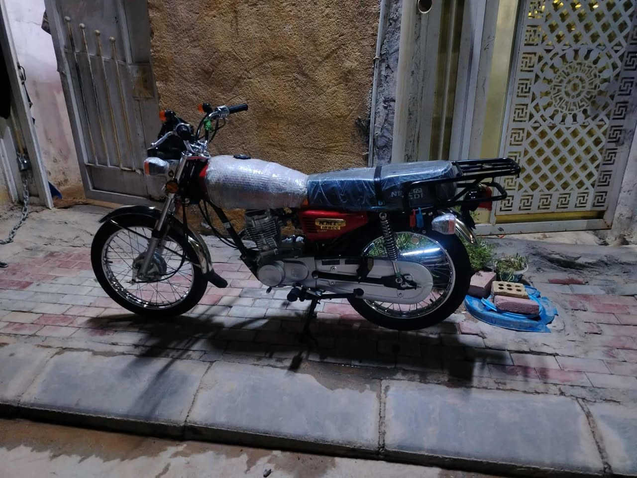 سلام عليكم دراجه نامه سكنر  اوراق مديل 2025نضيفه ومصروف عليه سعره 700بيه مجال قليل عنوانه شهداه سيف سعد رقمي ***********
