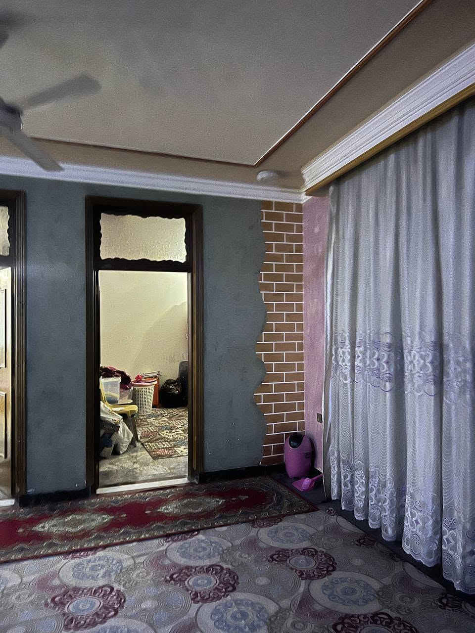 دار للبيع ٢٠٠ متر المكان ابو الطياره شارع نسائم النخيل السعر ٣٥٠ طابقين ٤ غرف نوم استفسار خاص او على الرقم***********

