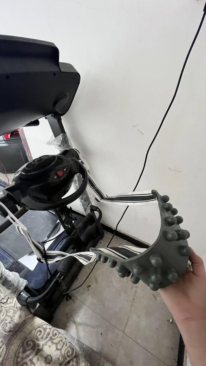 جهاز جري للبيع 
مستعمل نظيف جدا اخو الجديد
سعر ٣٧٥
يتضمن وياه جهاز تدليك وإذابة الشحوم
للاستفسار ***********
