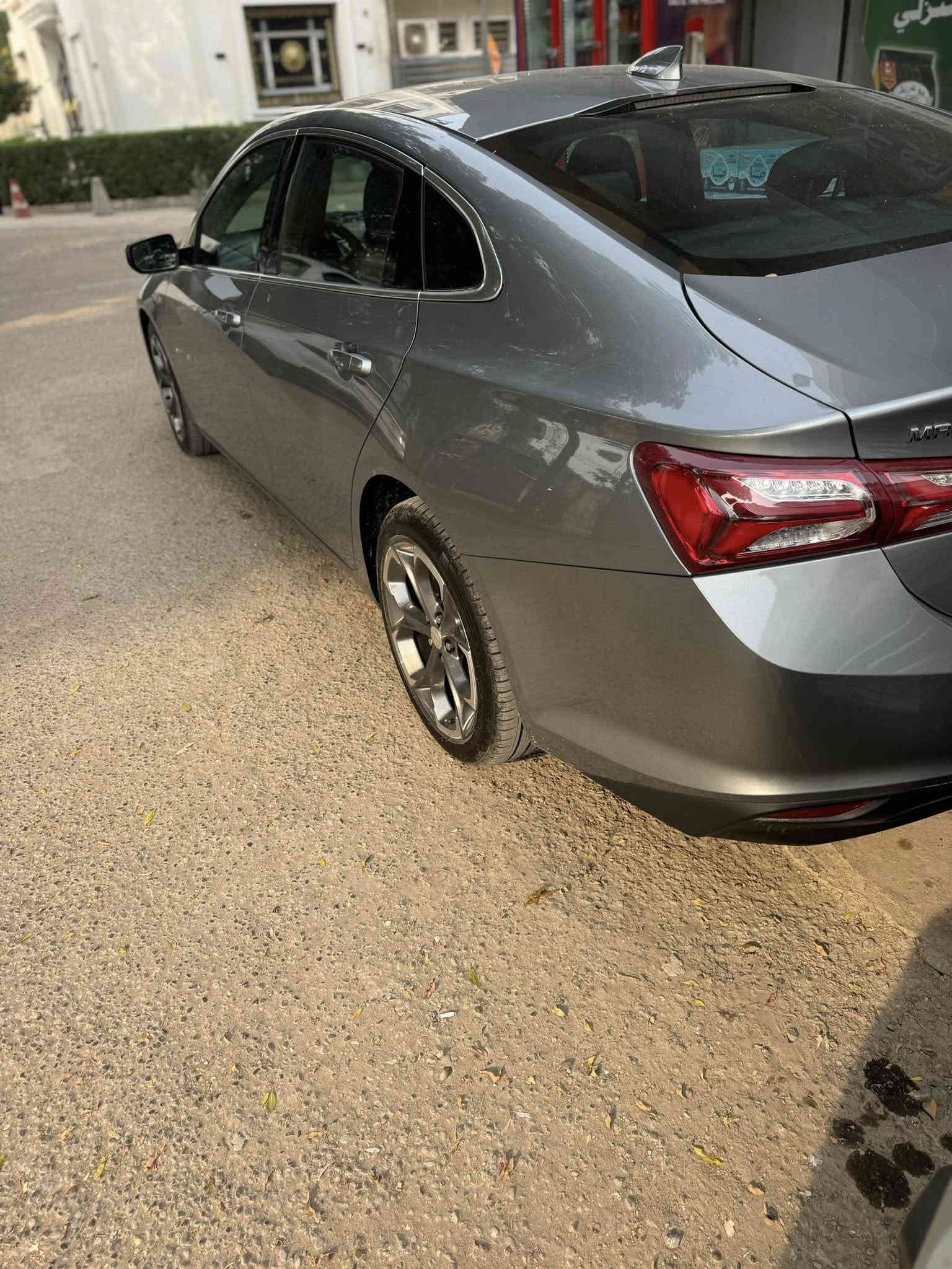 السلام عليكم ماليبو موديل 2023 السياره كلين بس باب بيها صبغ السياره جديده جدا LT بصمه شاشته أبيل كار بلي كامره كشن السايق كهرباء لد امامي ولد خلفي محرك 1500 تربو ماشيه 113الف  السعر 13400 دولار للاتصال ***********
