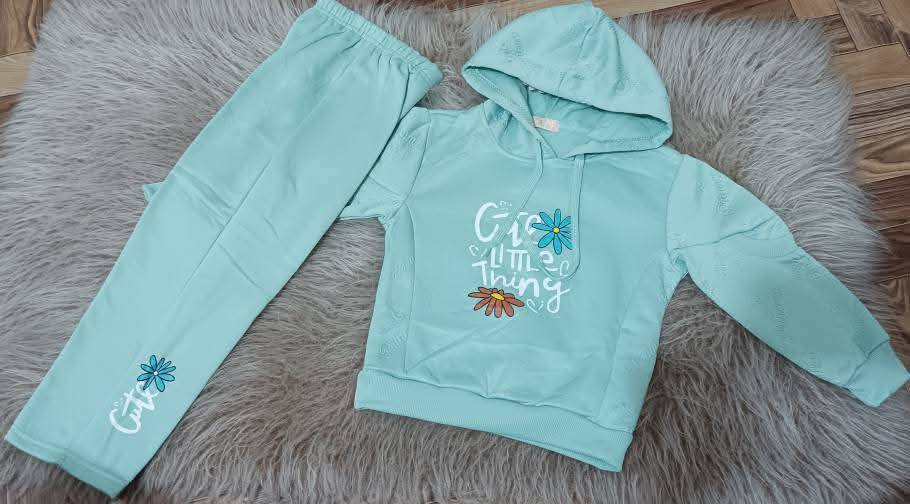 تراك  بناتي متوفر ب لونين ونقشتين
يلبس من عمر  سنه لحد  عمر ٥ سنوات
السعر  ٤ الاف سعر الجمله 
يتوفر توصيل داخل بلد ١٠٠٠ فقط
@إشارة


**إذا كنت صاحب هذا الإعلان وتريد حذفه لأي سبب، رجاءا أرسل رسالة إلى الدعم الفني**