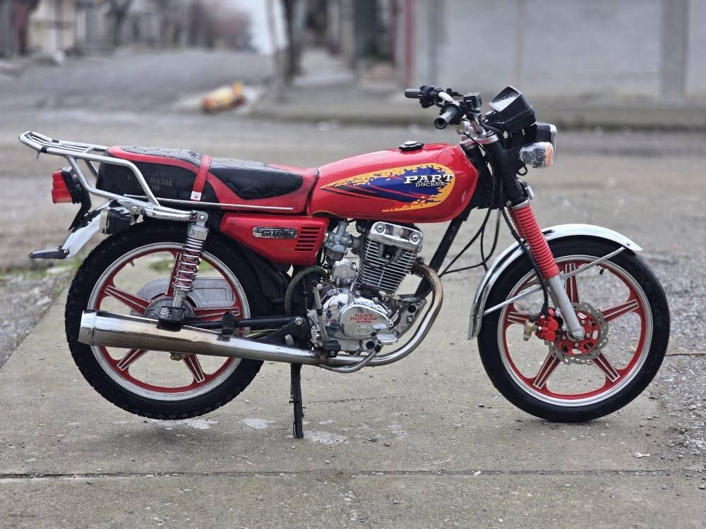 بە ناوی خوای گە ورە ماتور PART  DOCKOR
مە کینە 150 9999 گیرو مە کینە سلفو کارابای بە شه رت نرخی 350 مە حامە له شوین 
قه لادزێ 
*********** بشدار, السليمانية
