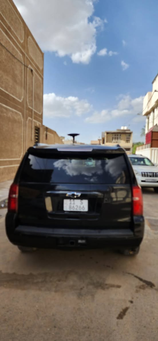 من رخصة الادمن المحترم
تاهو 2020 رقم بغداد 
السعر 260 الف دولار
ماشيه 120
موجود السونار مع الصور
السياره مبدل بيه قماره شفقه 
السياره نصبته حلوه
رقم صاحب السياره/***********
العنوان بغداد المشتل 
السياره نصبته حلوه
