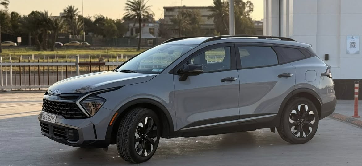 كيا سبورتج 2023 || KIA sportage
فئة  X line فول عدا البانوراما وچك الصندوق
لون استمنتي او الـ سموك
الضرر من امريكا دعامية وشبر من البنيد 
الضرر بالعراق طخة بالجنطة و طخة بالجاملغ مال سائق وثنينهم ( ع البارد ) 
مابيها قطرة صبغ
نضافتها 95‎%‎
حادث امريكا بعده ع التعديل بدون صبغ
مكينة GDI 2500
موصفات 
شاشة كبيرة متصلة
اوتو بارك
اوتو هولد
انظمة قيادة 4
قيادة ذاتية
توقف ذاتي رادار
رادار امامي وخلفي وجانبي
حساسات خلفية
مانع تزحلق
سايد بريك بصمة
كرسي كهرباء
تدفئة كراسي + ستيرن
حساس ماسحات المطر
وبيها بعد هواي مواصفات 
تخم تاير جديد كوري 
صيانة صدر جديد
ادامة السيارة كاملة 
السيارة نضيفة وجديدة ودخولها جديد 
عداد المسافة 47 الف ميل
مكانها بغداد - المشتل 
***********

