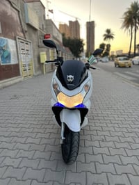 دراجة PCX • ياباني أصلي • بغداد