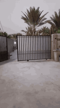 السلام عليكم من رخصه الادمن المحترم بيت للبيع زراعي على قانون 117 بغداد المدائن قرب جسر محمد الحبيب خلف اسواق ليمونه يحتوي البيت على استقبال وكلدور وهول وصاله وغرفتين نوم ومطبخ داخلي وخارجي وصحيات داخليه و خارجيه  للمعلومات البيت قاط واحد مساحه البناء 240 بناء حديث والمساحه الكلية 1250علماً البناء حديث 2025خدمات ماء كهرباء سحب تبليط انترنيت للاستفسار اكثر الاتصال ع هذا الرقم ***********ابو محمد هذا بيتي
