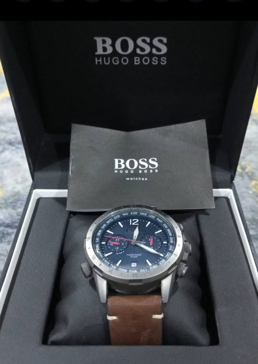 هوكو بوس الماني اصلي
سعر 125 الف وبيها مجال  

مستعمله نضافه 93 مع علبتها ودفتر الضمان  

قطر 46 كوارتز بطاريه  

سناتر توقيت عالمي 24 ساعه و12 ساعه GMT

منفذ تاريخ يومي رنك دوار

سير جلد طبيعي وبوك وزمبلك مختوم 

عنوان نجف توصيل موجود


**إذا كنت صاحب هذا الإعلان وتريد حذفه لأي سبب، رجاءا أرسل رسالة إلى الدعم الفني**