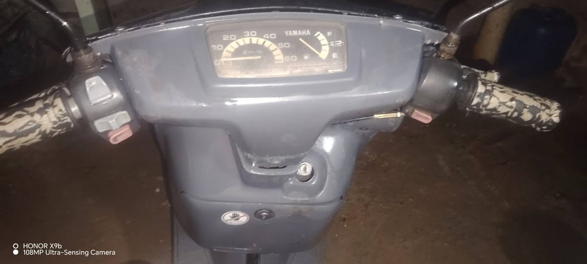 ماطور بزون نضيف سرعتو فول اشاير بس ايعوزهن كلوبات كيج بانزين شغال مقصد بانزين هندر واحد معمر جديد ماطور نضيف ومصروف عليه 
سعرو 240 وبي مجال لشراي 

شراي خبرني 
***********
***********
