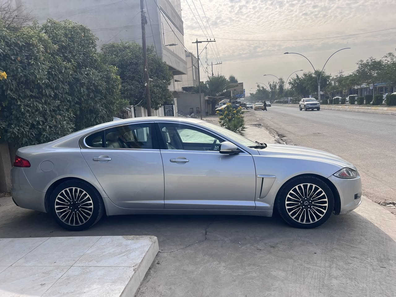 Jaguar xf2015 20turboوكالة سردار السيارة كلين  مكانة كركوك 
***********
