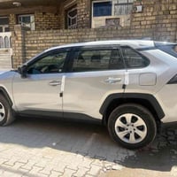 راف فور موديل 24وارد أمريكي  رقم بغداد بانزين فقط عداد المسافة ١٠ الاف...
