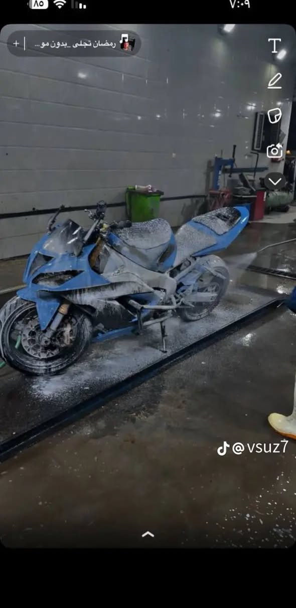 السلام عليكم اخوتي كاوسكي 2004 البيع محدثه 2016تانكي مكصوص رياضي صالنصه رياضي ستيرن رياضي الدراجة خير من الله ادامه محرك  السعر 10ورقات بيه فقط صوت بل مكينه


**إذا كنت صاحب هذا الإعلان وتريد حذفه لأي سبب، رجاءا أرسل رسالة إلى الدعم الفني**