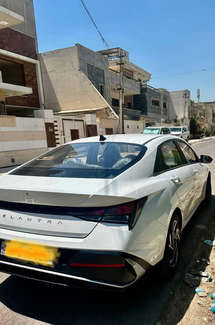 سلام عليكم
الانتره موديل ٢٤ 

مكفوله كفاله عامه خليجي 

ماشيه ٢٩ 

المواصفات 

فتحه سقف 

كروز سرعه 

تحكم ستيرن 

انضمه قياده 

سايد بريك دكمه 

لايت زنون عدسه 

عينه دتجتل 

تبريد قطعتين 

حساسات امامي + خلفي 

كشنات جلد داخل اسود 

تجي بحرك ١٥٠٠ 

شاشه ابل كار بلي 

تجي ب مواصفات ١/١ 

السعر ١٤٢ و بيها مجال حك جيه 

مكانها بغداد كراده 

الاستفسار ***********
