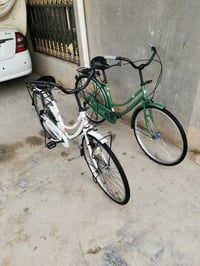 للبيع الخضر شركت BD موديل ٢٠٢٢ نضيف مانقصه شي سعره ١٠٠ قفل الابيض شركه...