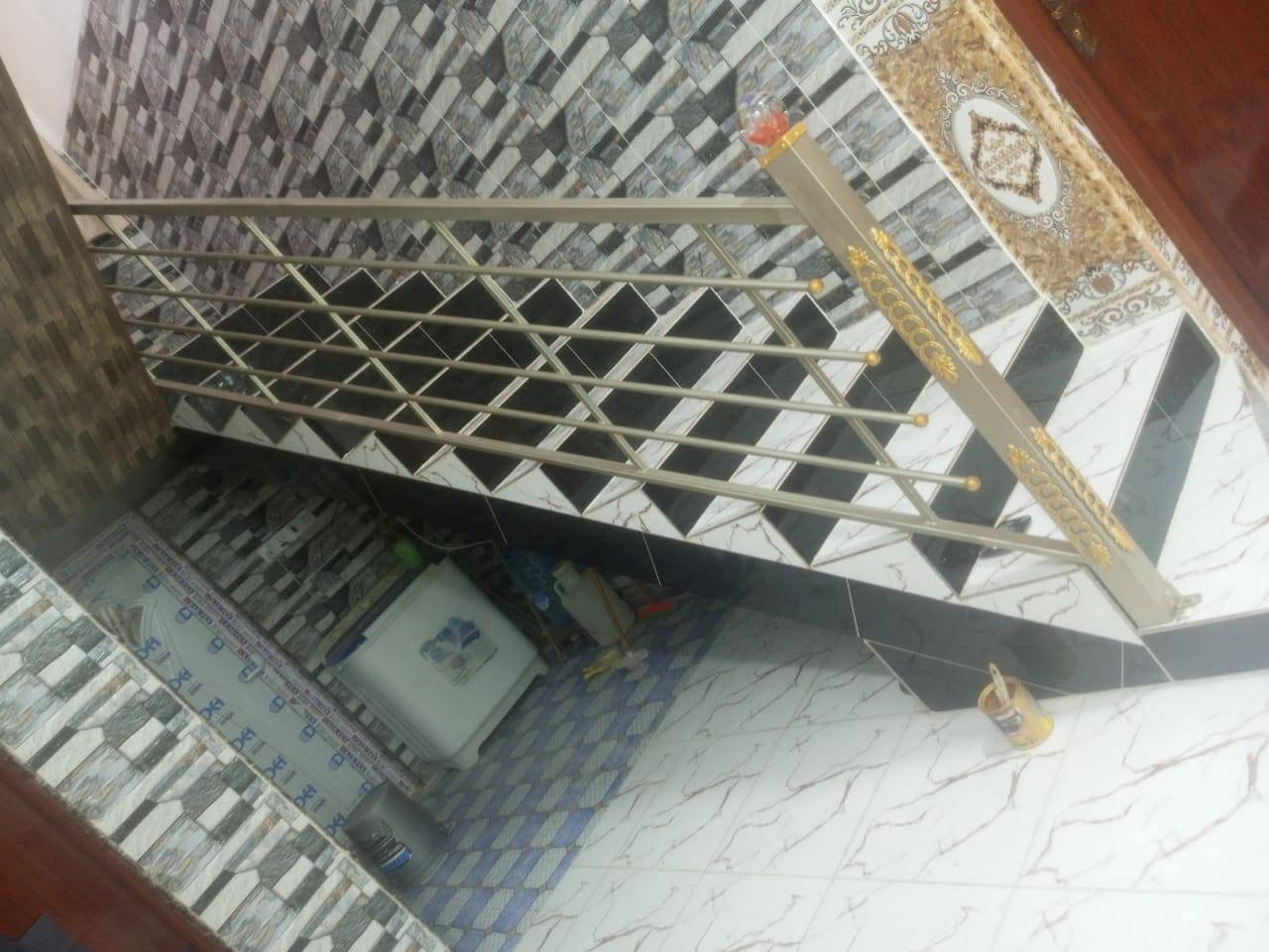 السلام عليكم يعلن حداده ابو تيسير هاذا جزء من اعمالنا لأعمال الكرستات والأبواب والشبابيك والمحجلات بطريقه الهندسيه وبئسعار مناسبه وتتوفر خدمت التوصيل للاستفسار على الارقام التاليه 👇 ***********او***********
