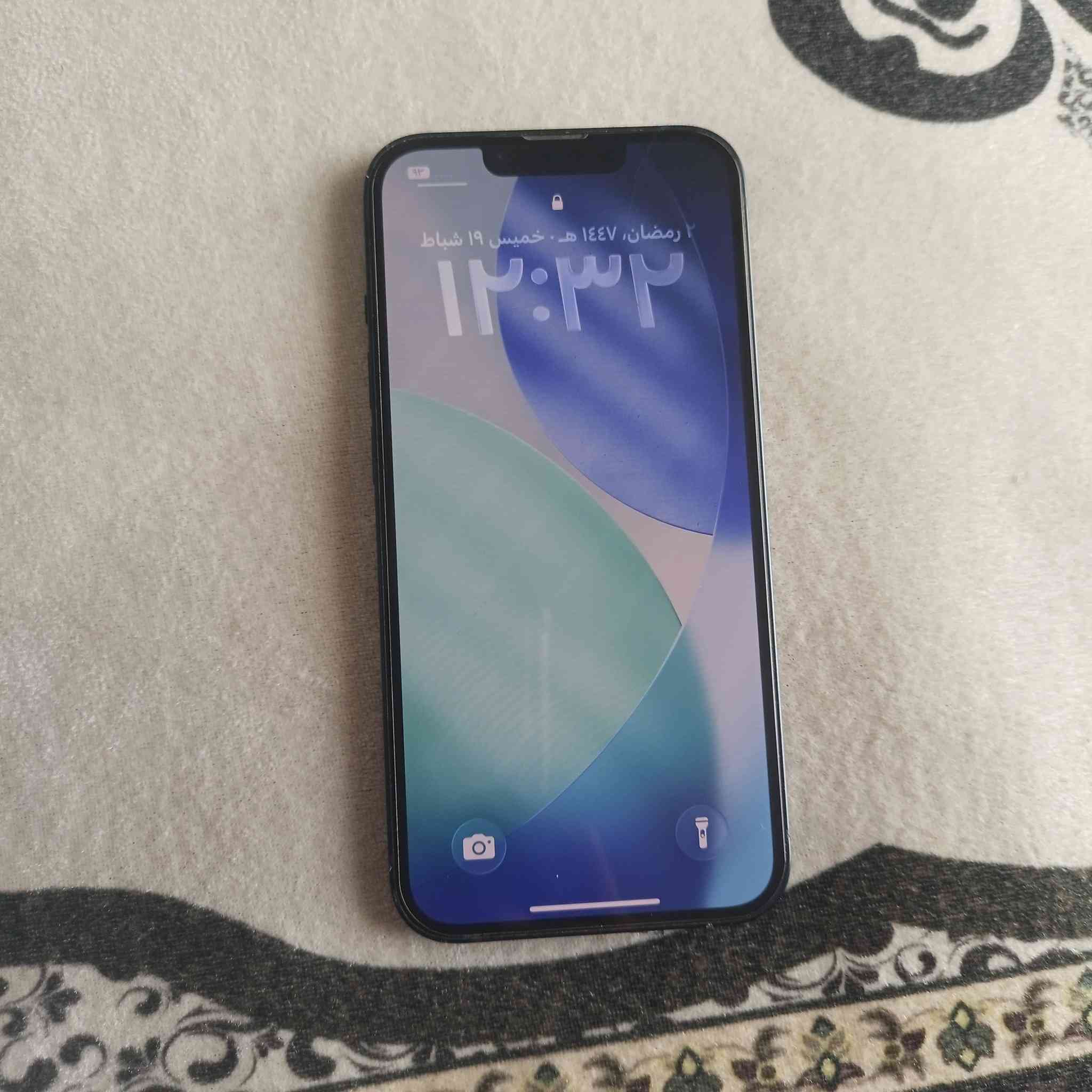 ايفون 13 للبيع بطاريه 95 للتواصل ع ***********
