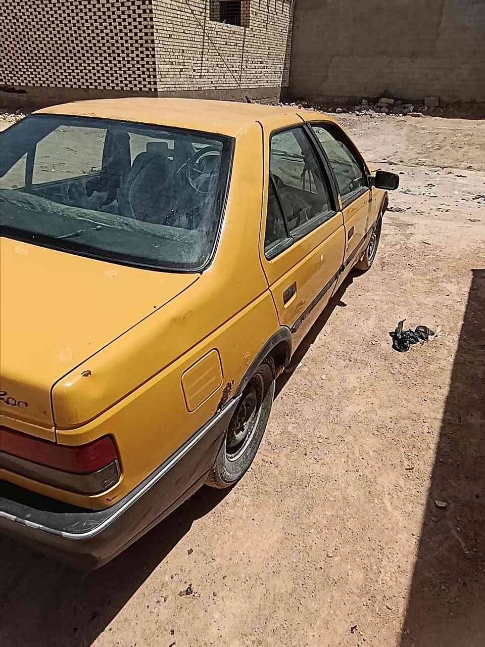 السلام عليكم 
بيجو روه موديل 2010 سعر 7 ورقات راعيها موجود العنوان النجف الكوفة شارع المطار القديم عليها هيه 300 على مشتري مستعجل على بيعتها *********** هذا بي واتساب
