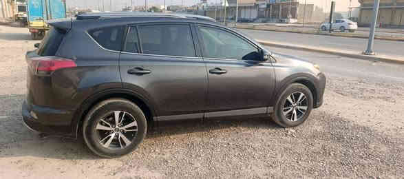 راف فور موديل ٢٠١٨ وارد امريكي .
فول مواصفات فتحه كامره حساسات  رادار امامي وخلفي وجانبي
تحكم ستيرن جنطة كهرباء
سياره مكفوله كير محرك حداديه
الداخل والخارج نضيف وحسب السونار
السعر 178
*********** رقم تلفون
