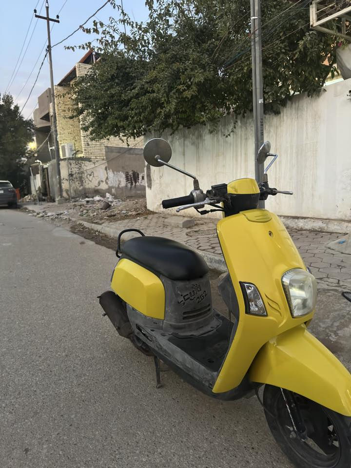 بوليس للبيع
صارلها شهرين من نازله من الرمبه 
بوشه ٥٥ 
و سلف رياضي 
مزوده تزويد بلاد 
ما ممدود عليها سبانه المكينه 
كفاله من الراس للچعب كله بلاد

مكاني واسط عزيزيه 
‭٠٧٨٣ ٣٦٣ ٩٤٤٢‬
ع ٩٥٠
