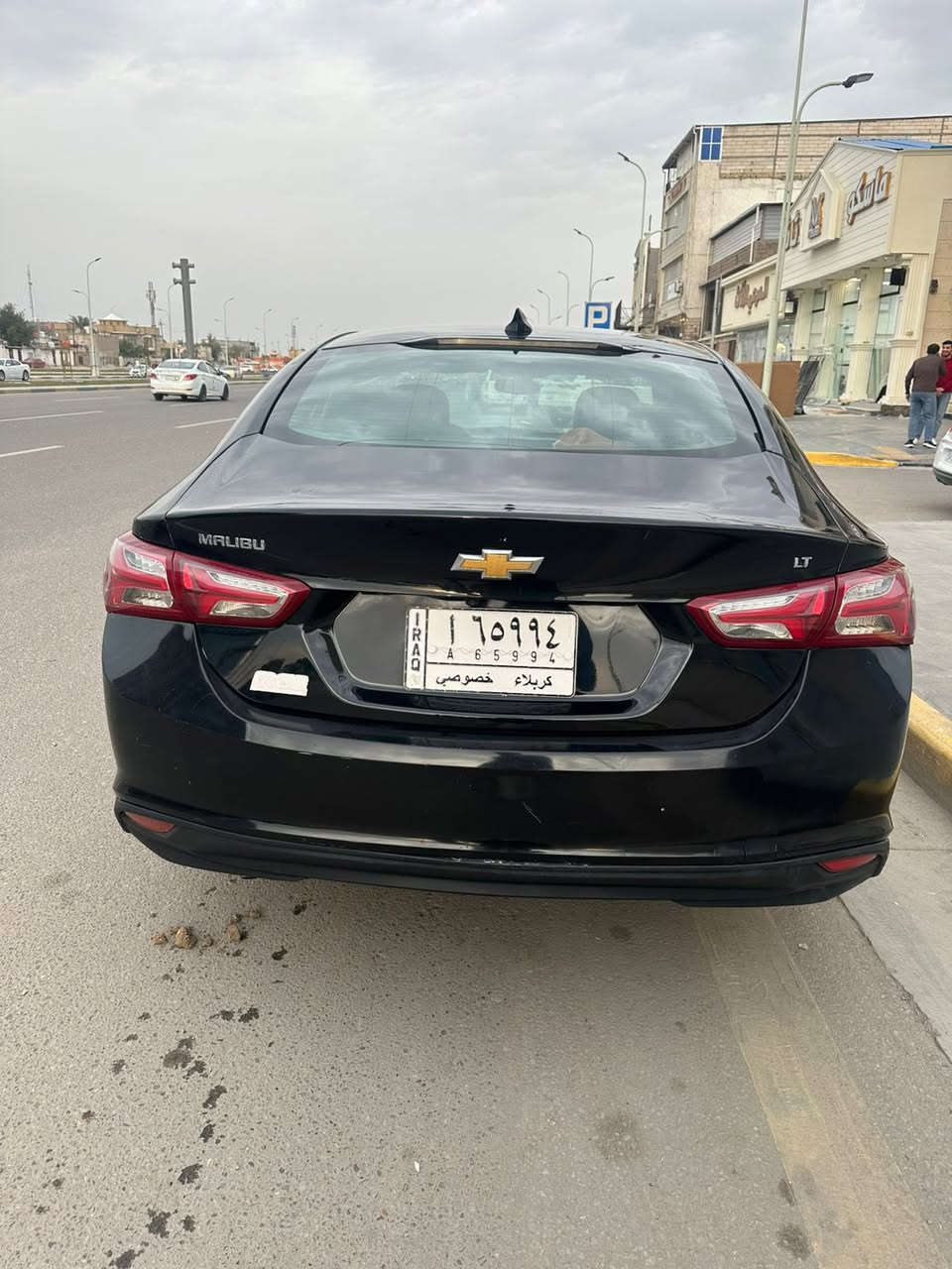 ماليبو 2020 امريكي
ماشيه 100 تقريبا 
حادثه جاملق خلفي تقرير يبن التفاصيل مرفق بالصور
مكانه البصرة / حي الرساله / كازنو البنان
سعرها 95 ورقه ، مجال بسيط حك الجيه 
السيارة معوقين كربلاء راعيه موجود و خوش ادمي 
***********
***********
