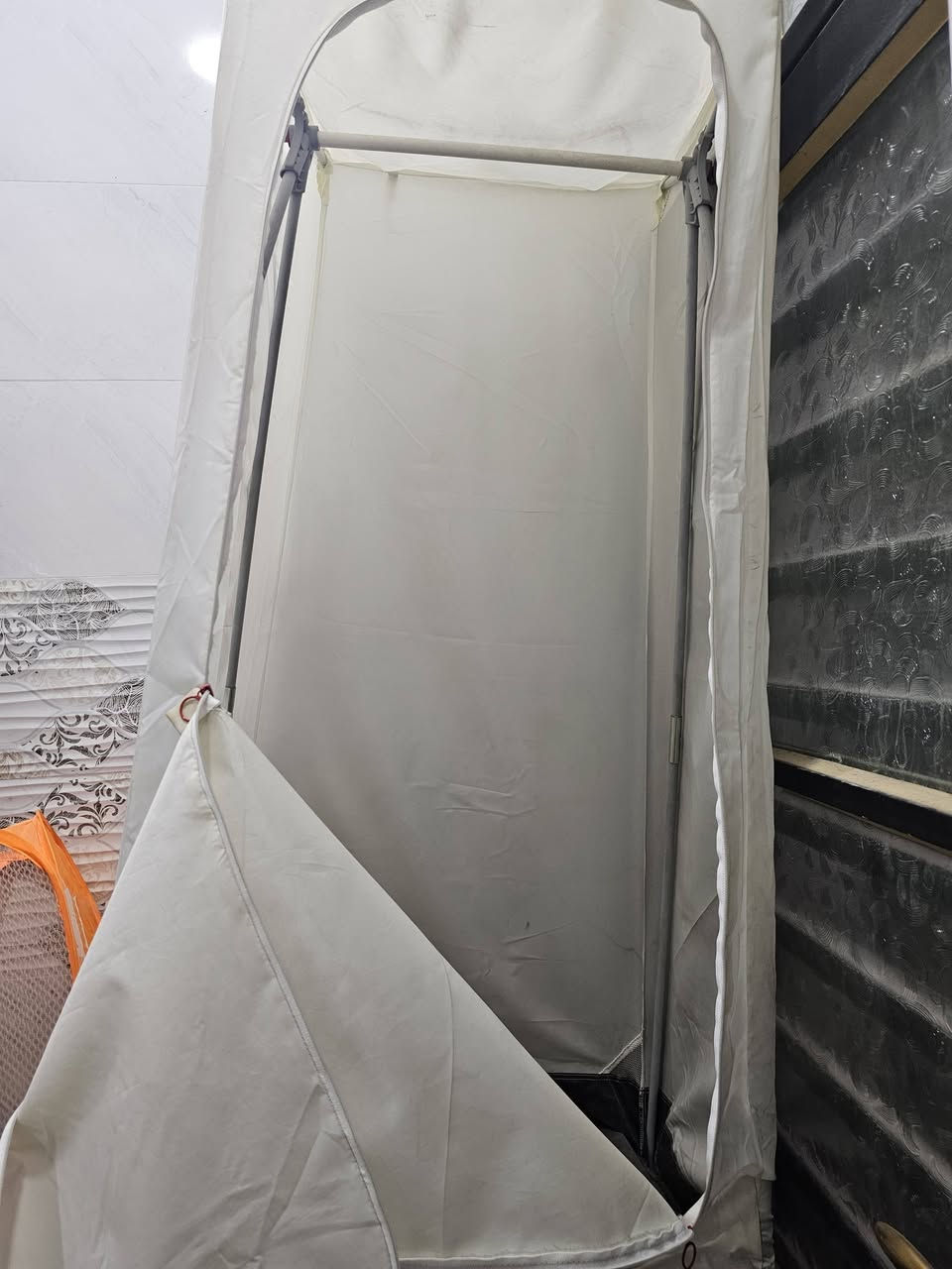 السلام عليكم كنتور قماش قابل للغسل وتنظيف ماركة ايكيا نظيف جدا وعملي السعر ٥٠ الف المكان الشعب


**إذا كنت صاحب هذا الإعلان وتريد حذفه لأي سبب، رجاءا أرسل رسالة إلى الدعم الفني**