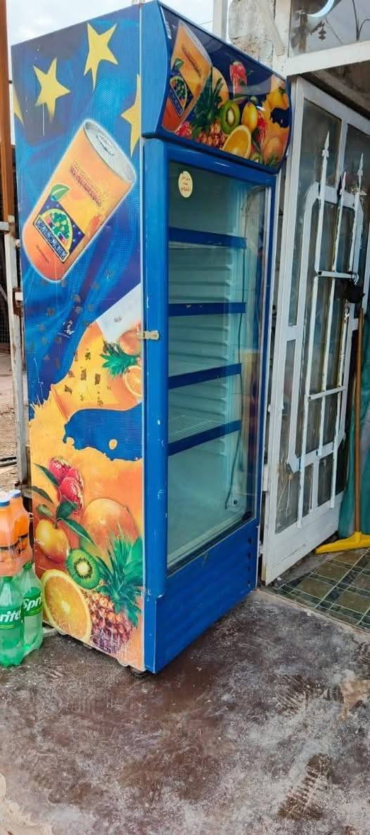 براد #البيع العنوان #السكنيه
السعر 250 وبيه مجال رقم ***********
***********
