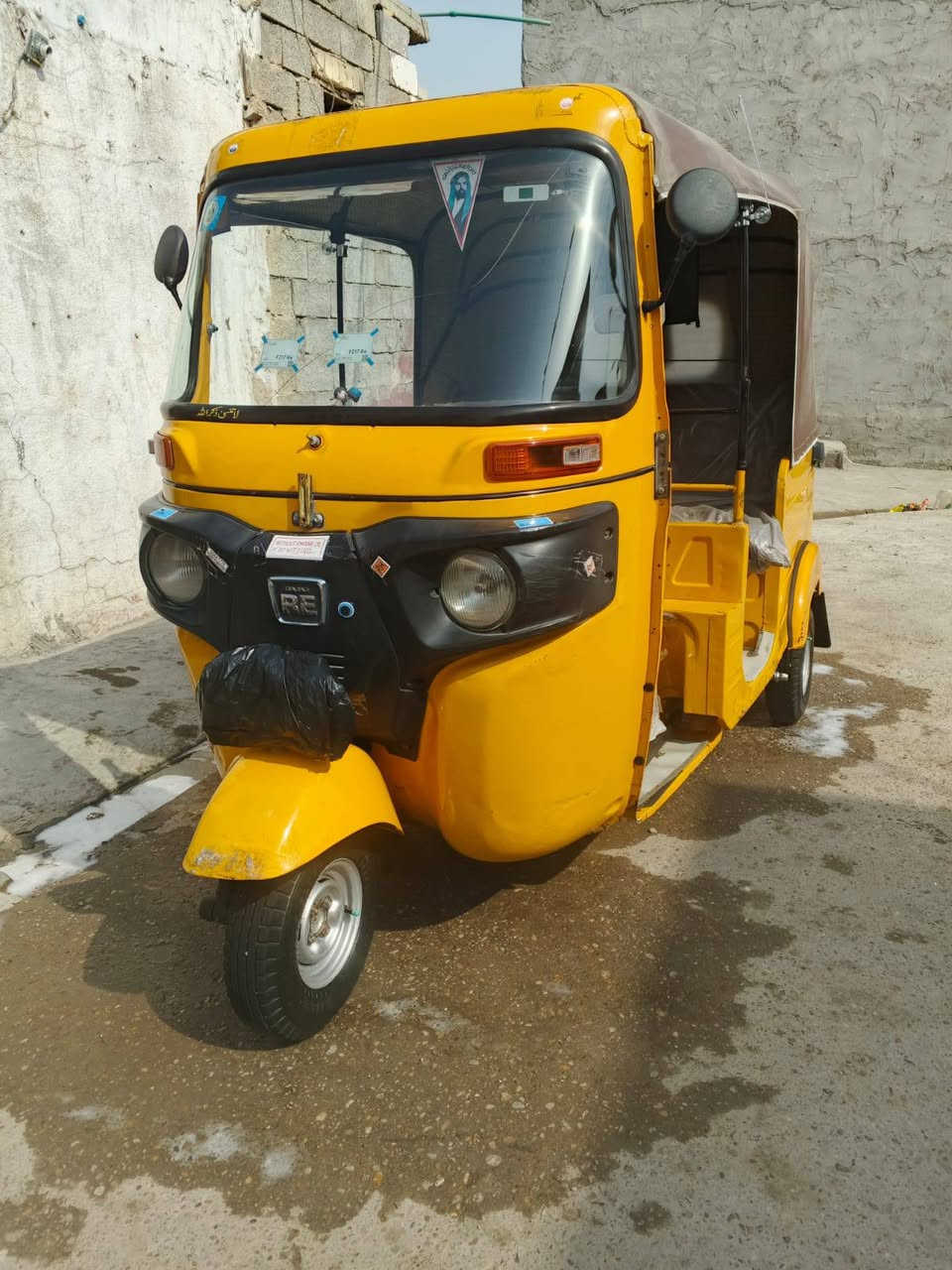 اسلام عليكم تكتك موديل 19شهر 12مكينه مكفوله وكشر رقم تكتك بسمي تحويل ثاني يوم العنوان بغداد السعر 6و700وبيه مجال اتصل ***********
