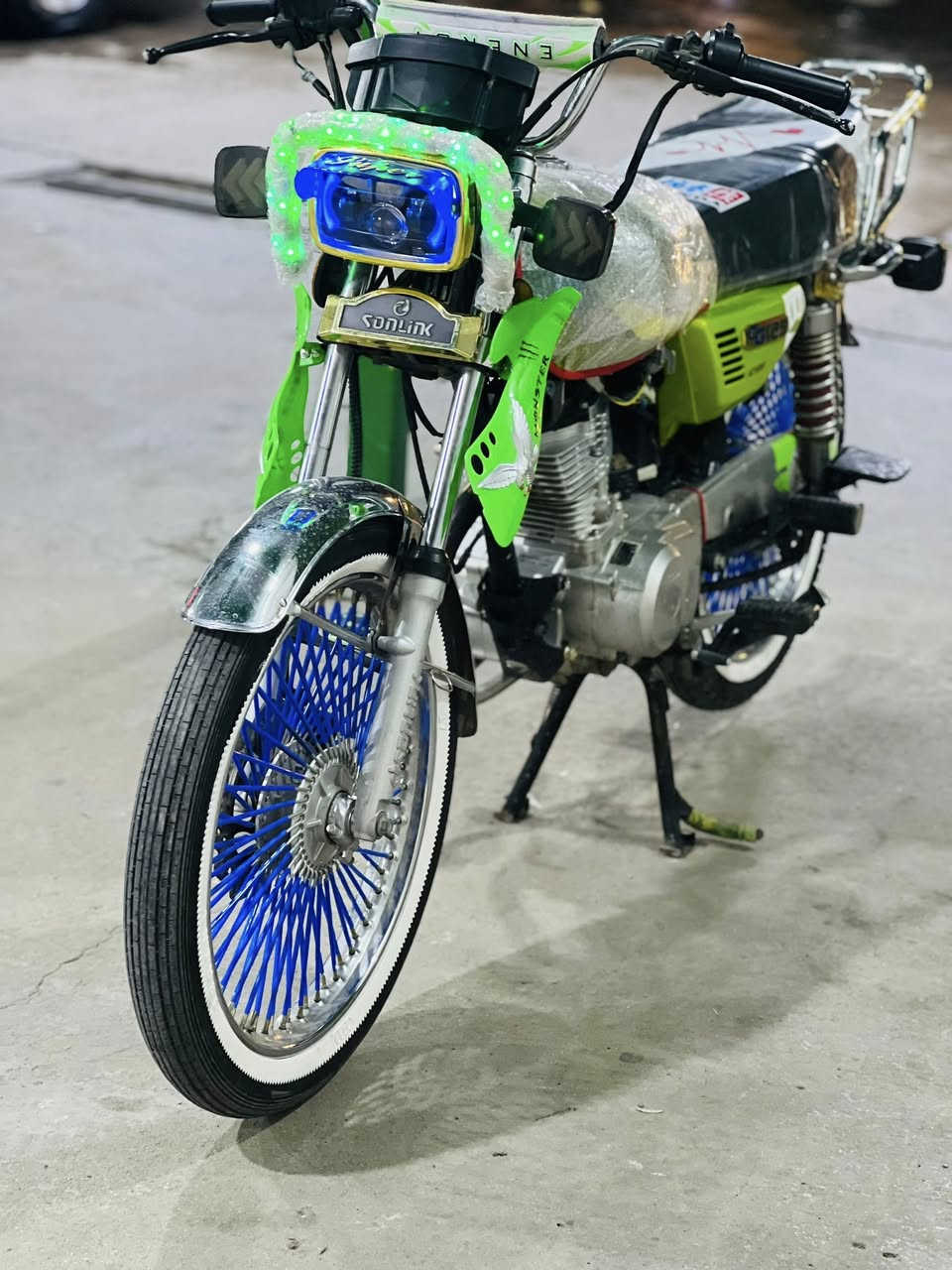 يالله
السلام عليكم للبيع تايكر 4كير محرك 125 ممفتوح نشاط فول موديل 2024 

تايرات جدد كهربائياته شغاله دراجه حلوه حيل السعر 750وبي مجال 

مكاني رمادي شارع40

للستفسار***********
